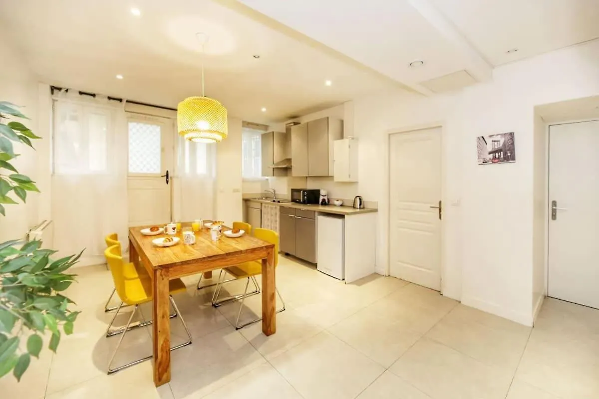 شقة Moderne Et Elegant A 5 - 4p *