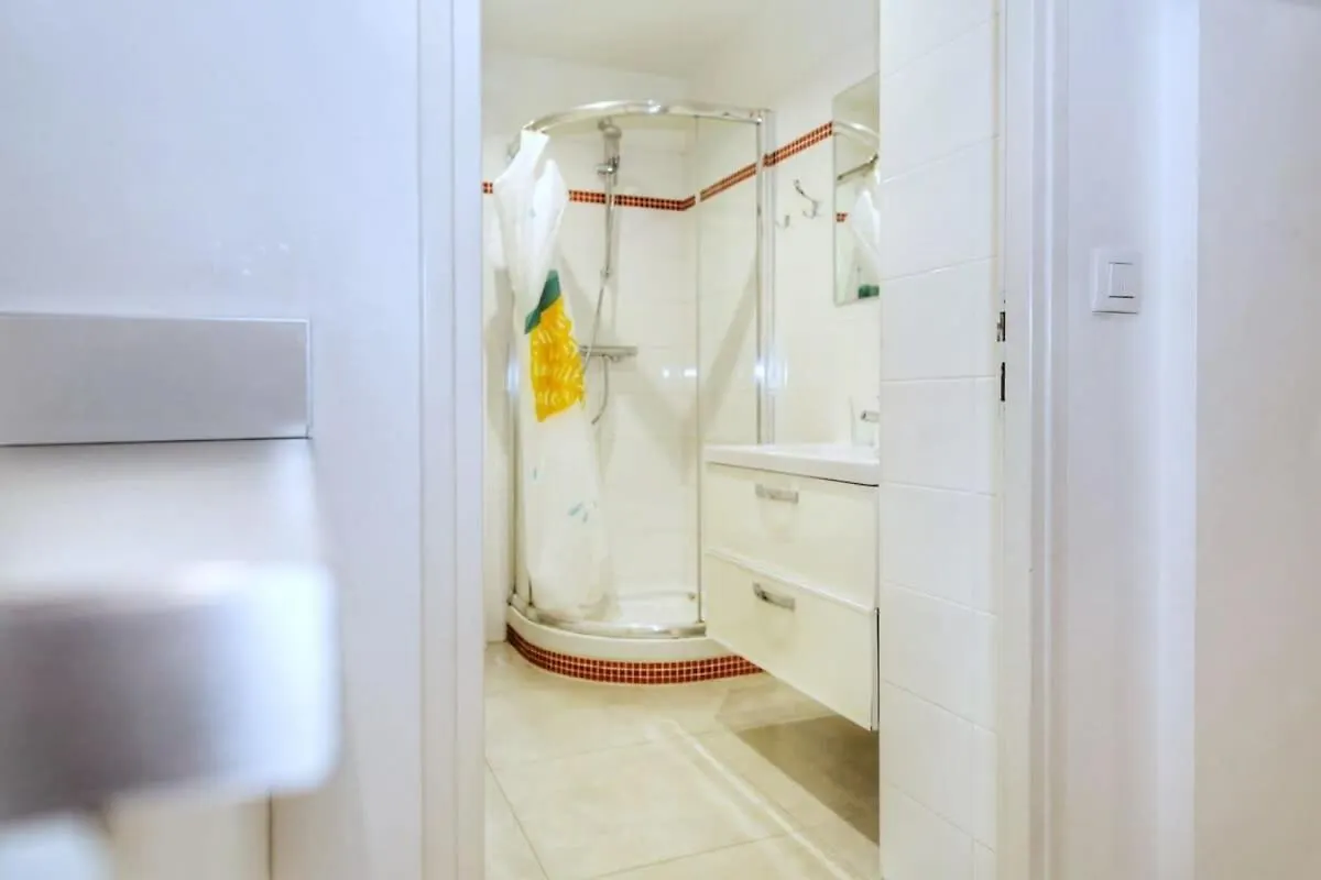 Apartment Moderne Et Elegant A 5 - 4p *