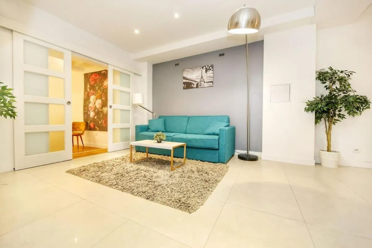 Moderne Et Elegant A 5 - 4p Apartment